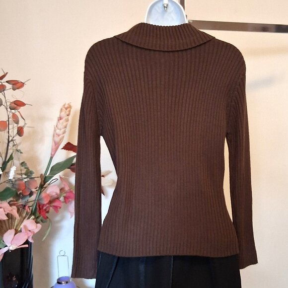 NWT Woman's Dark Brown Zip-Up Cardigan Knitwear Lightweight Sweater 6 S - Picture 3 of 9